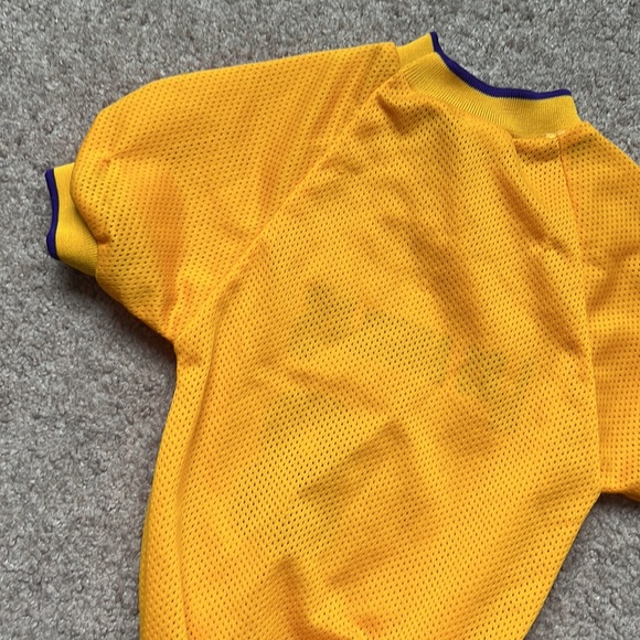 Los Angeles Lakers dog Jersey - Picture 7 of 13